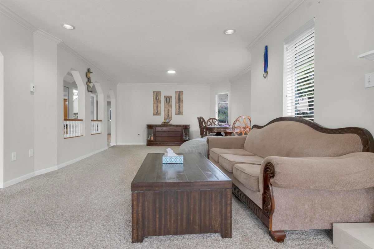 Living Room Photo of 14337 77 Avenue, Surrey, BC