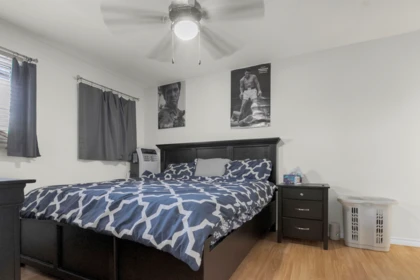 Office / Den Photo of 14337 77 Avenue, Surrey, BC