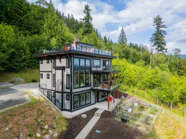33449 Richards Avenue, Mission, BC, Mission — Single Family Residence for sale
