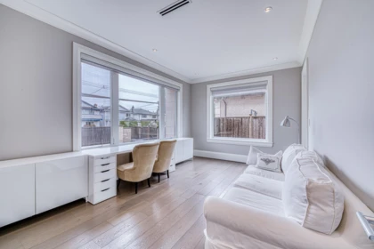Entry Foyer Photo of 3071 Steveston Highway, Richmond, BC