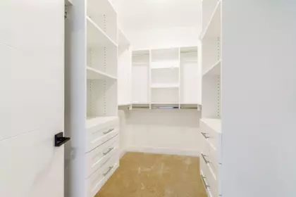Laundry Room Photo of 11002 243b Street, Maple Ridge, BC