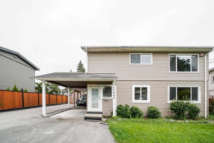 17954 58 Avenue, Surrey, BC, Surrey — Single Family Residence for sale