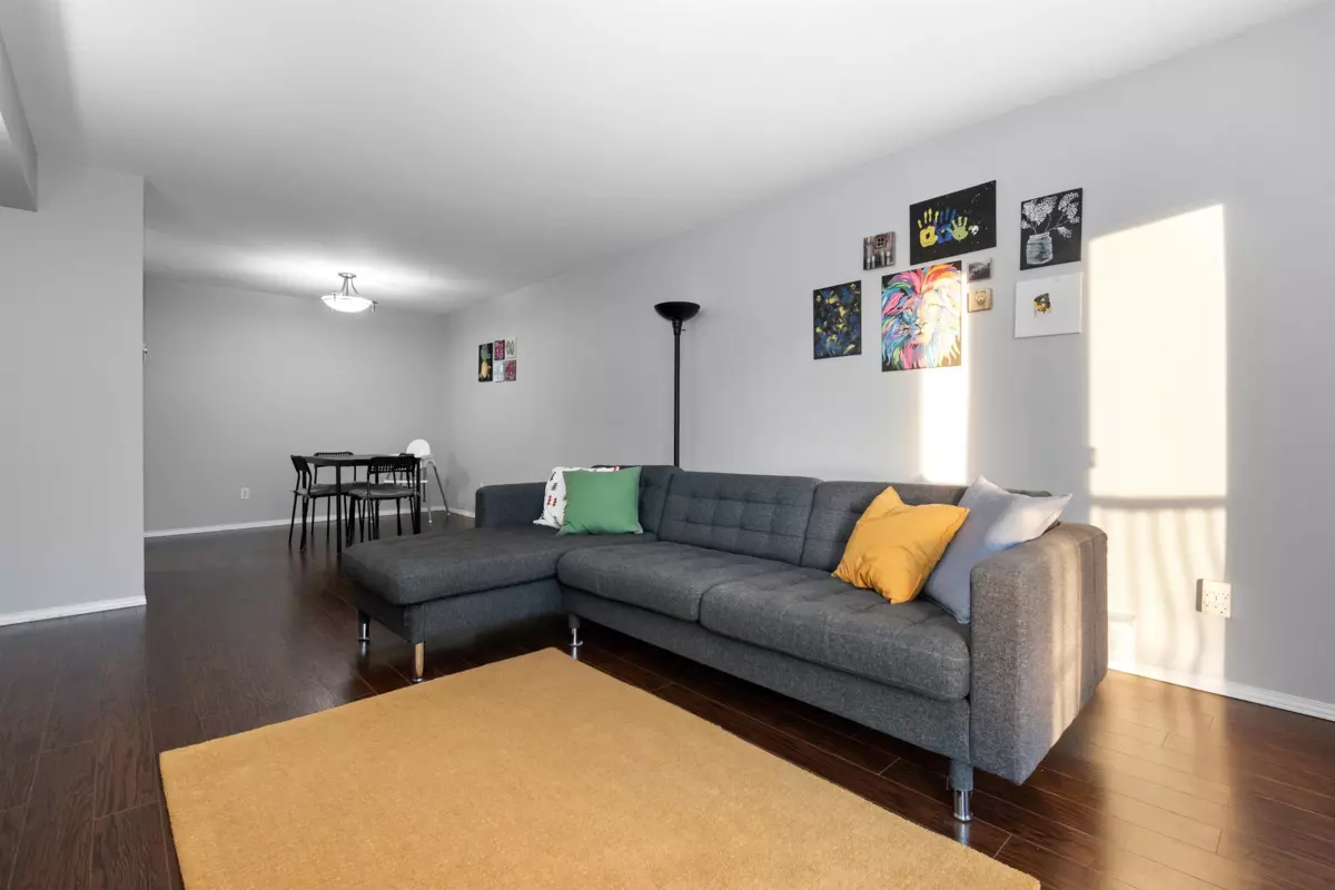 Family Room Photo of 208 45222 Watson Road, Chilliwack, BC