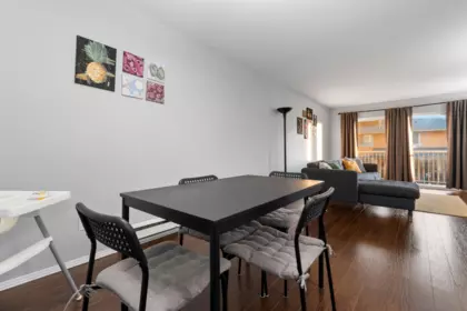 Kitchen Photo of 208 45222 Watson Road, Chilliwack, BC