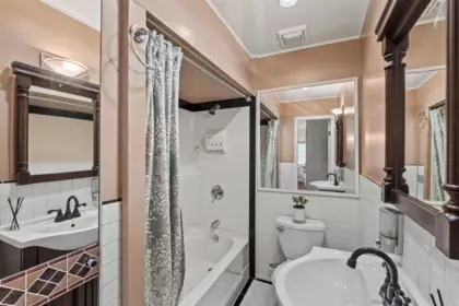 Powder Room Photo of 2808 Eastern Avenue, North Vancouver, BC