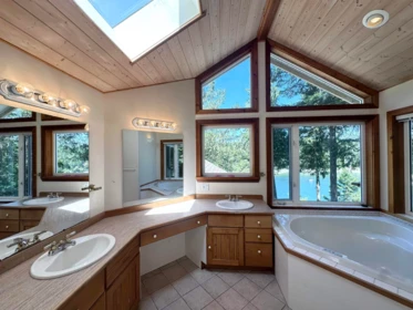 Office / Den Photo of 165 Ontario Place, Salt Spring Island, BC