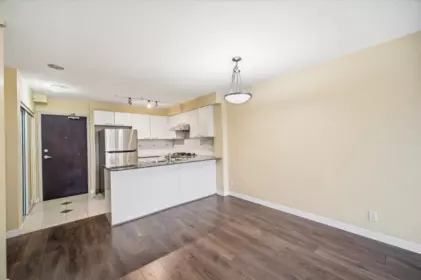 Kitchen Island Photo of 303 6331 Buswell Street, Richmond, BC