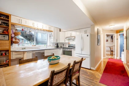 15661 92 Avenue, Surrey, BC, Surrey — Single Family Residence for sale