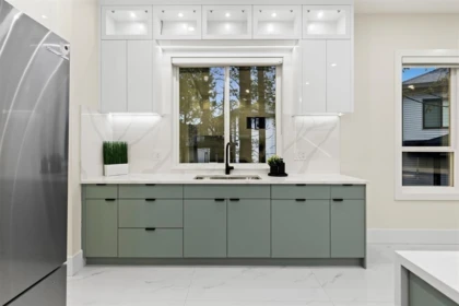 Kitchen Photo of 5808 137b Street, Surrey, BC