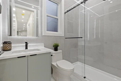 Powder Room Photo of 5808 137b Street, Surrey, BC