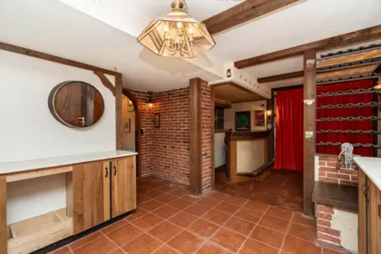 Hallway Photo of 3554 Hastings Street, Port Coquitlam, BC