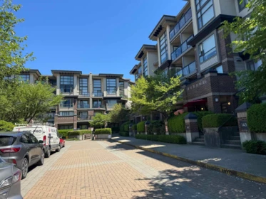 328 10838 City Parkway, Surrey, BC, Surrey — Apartment/Condo for sale