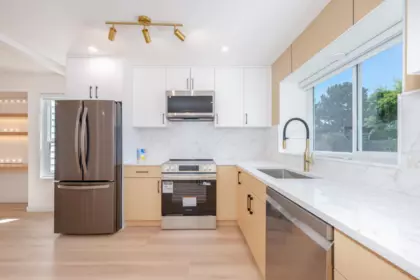15092 19a Avenue, Surrey, BC, Surrey — Single Family Residence for sale