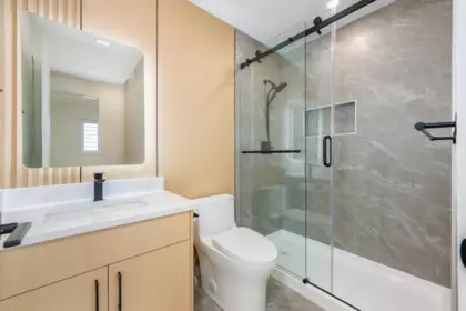Walk-In Closet Photo of 15092 19a Avenue, Surrey, BC