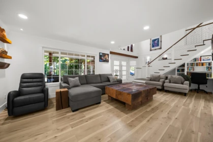 Breakfast Nook Photo of 28675 98 Avenue, Maple Ridge, BC