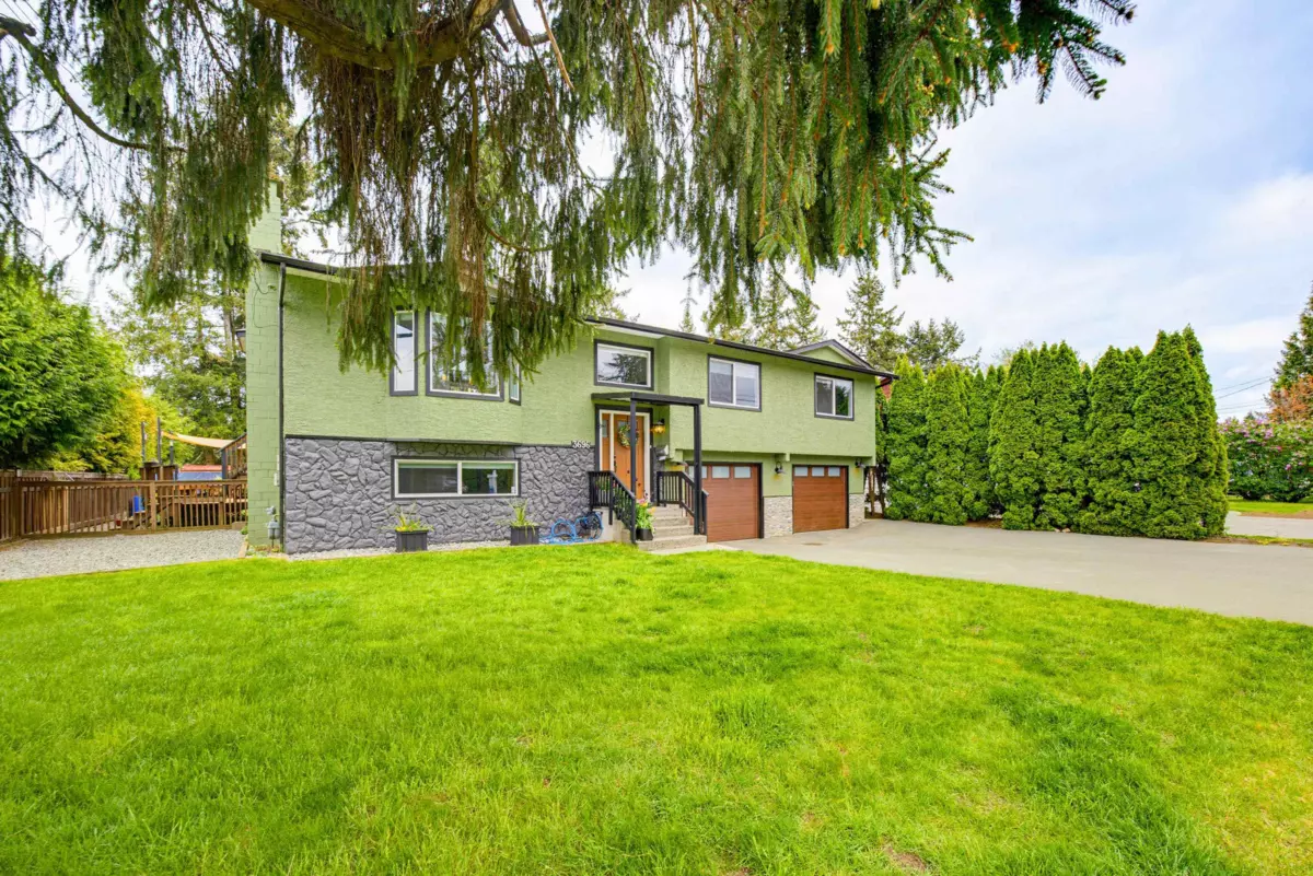 Family Room Photo of 3696 197 Street, Langley, BC