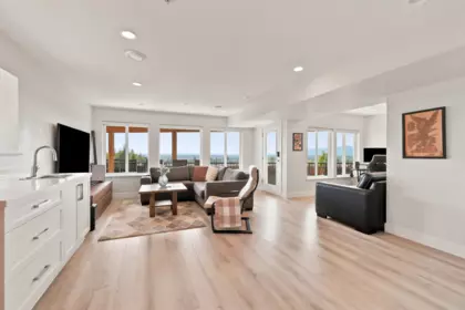 Basement Recreation Room Photo of 10447 248 Street, Maple Ridge, BC