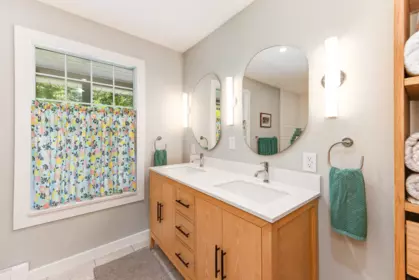 Mudroom Photo of 504 Bayview Drive, Mayne Island, BC