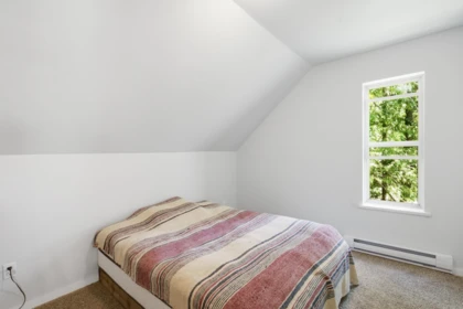 Basement Recreation Room Photo of 5280 Bear Bay Road, Garden Bay, BC