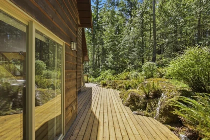 Breakfast Nook Photo of 5280 Bear Bay Road, Garden Bay, BC