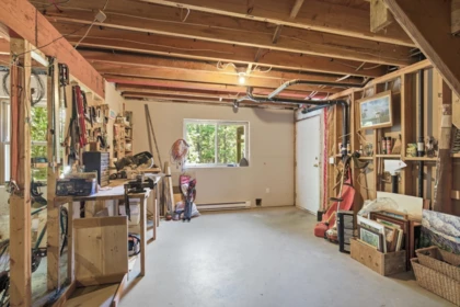Mudroom Photo of 5280 Bear Bay Road, Garden Bay, BC