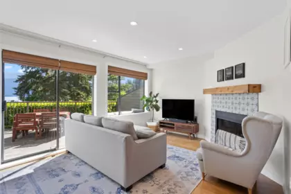2 2151 Banbury Road, North Vancouver, BC, North Vancouver — Townhouse for sale