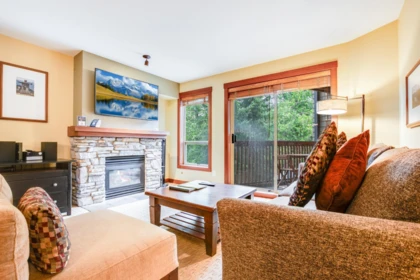 303G2 4653 Blackcomb Way, Whistler, BC, Whistler — Apartment/Condo for sale