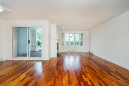 213 220 Newport Drive, Port Moody, BC, Port Moody — Apartment/Condo for sale