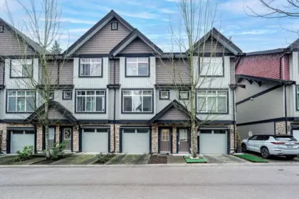 100 6299 144 Street, Surrey, BC, Surrey — Townhouse for sale
