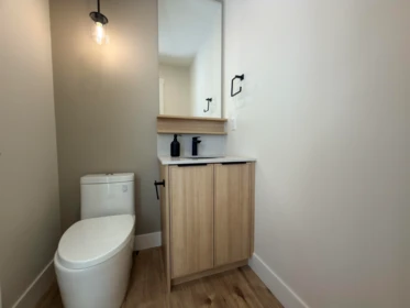 Primary Bathroom Photo of 11 7762 203 Street, Langley, BC