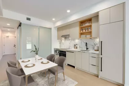 663 422 E 3rd Street, North Vancouver, BC, North Vancouver — Apartment/Condo for sale