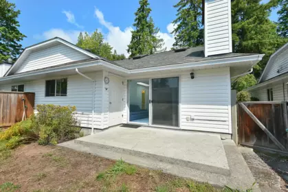 Basement Recreation Room Photo of 4 783 Reed Road, Gibsons, BC