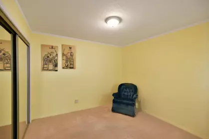 Walk-In Closet Photo of 4 783 Reed Road, Gibsons, BC