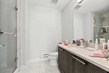 Hallway Photo of 33 16337 23a Avenue, Surrey, BC