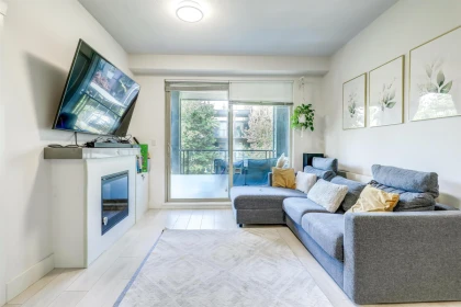 304 7478 Byrnepark Walk, Burnaby, BC, Burnaby — Apartment/Condo for sale
