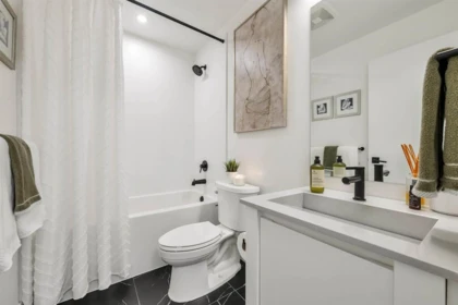 Guest Bathroom Photo of 2506 2180 Kelly Avenue, Port Coquitlam, BC