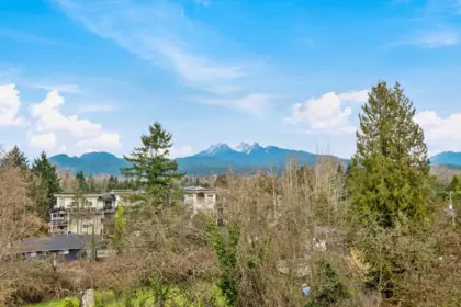 Mudroom Photo of 406 12283 224 Street, Maple Ridge, BC