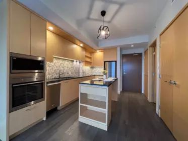 3204 13495 Central Avenue, Surrey, BC, Surrey — Apartment/Condo for sale