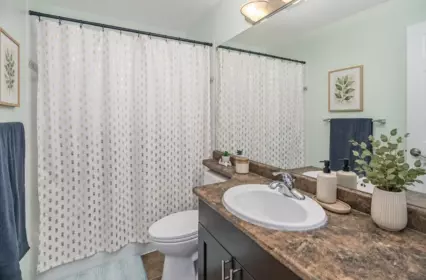 Primary Bathroom Photo of 401 33738 King Road Road, Abbotsford, BC