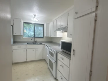 Walk-In Closet Photo of 35368 Wells Gray Avenue, Abbotsford, BC
