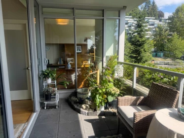 Front Yard Photo of 402 866 Arthur Erickson Place, West Vancouver, BC