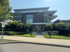 402 866 Arthur Erickson Place, West Vancouver, BC