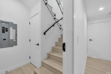 4 3800 Pender Street, Burnaby, BC, Burnaby — Half Duplex for sale