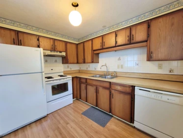 Kitchen Island Photo of 14741 101a Avenue, Surrey, BC