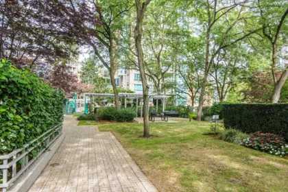 Swimming Pool Photo of 802 388 Drake Street, Vancouver, BC