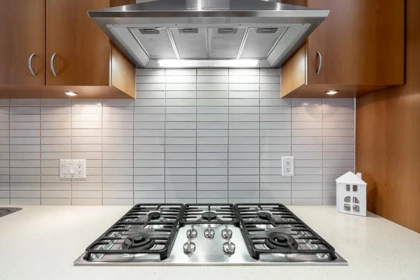 Kitchen Photo of 1 1425 W 11th Avenue, Vancouver, BC