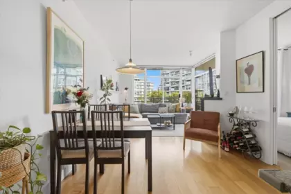 Breakfast Nook Photo of 512 298 E 11th Avenue, Vancouver, BC
