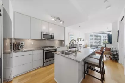 512 298 E 11th Avenue, Vancouver, BC, Vancouver — Apartment/Condo for sale