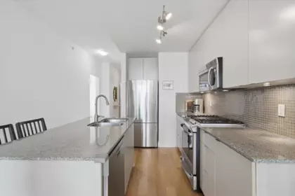 Kitchen Island Photo of 512 298 E 11th Avenue, Vancouver, BC