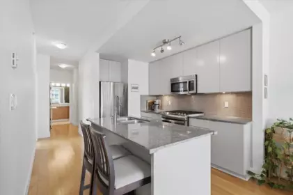 Kitchen Photo of 512 298 E 11th Avenue, Vancouver, BC